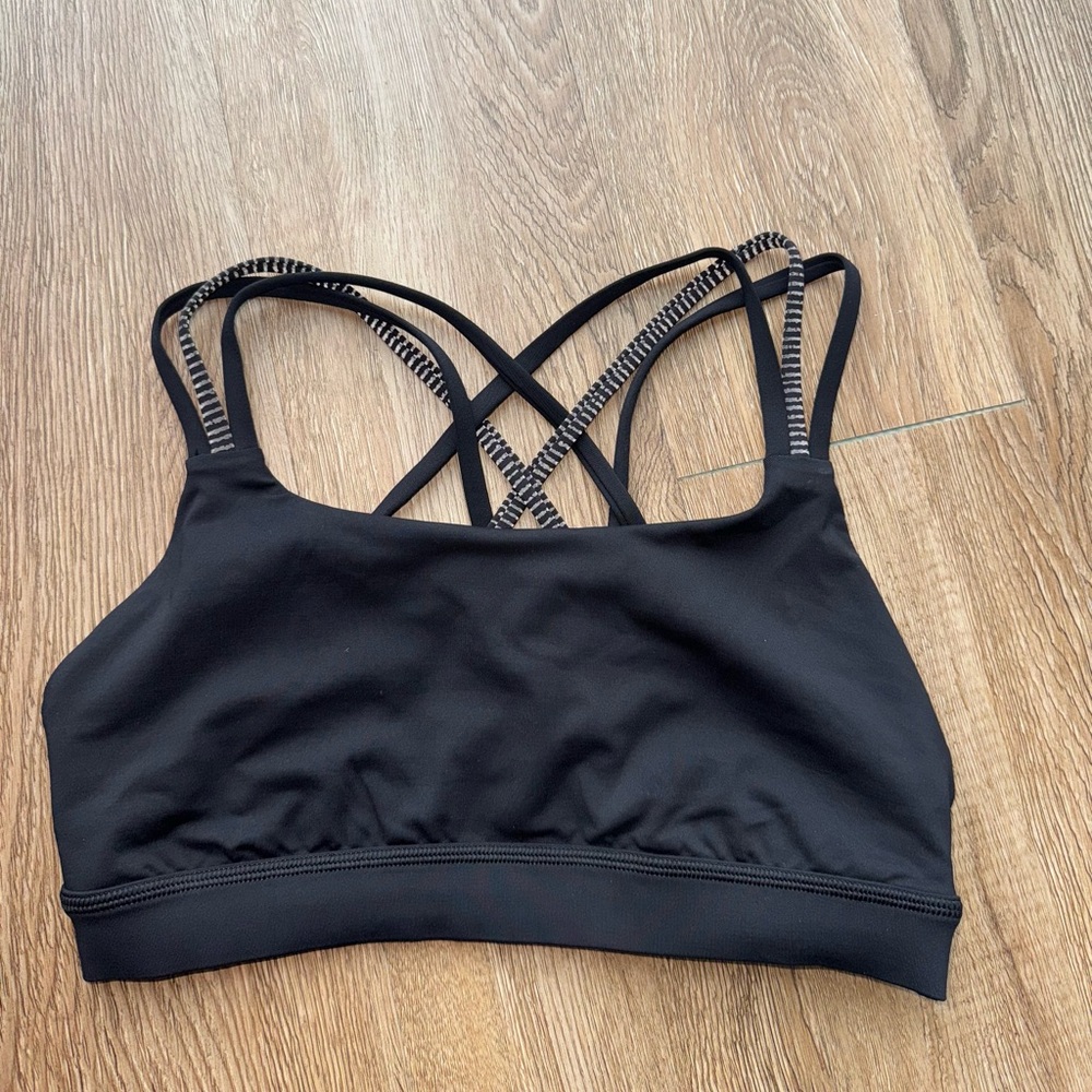 Lululemon Energy Bra *Strappy - Size 6